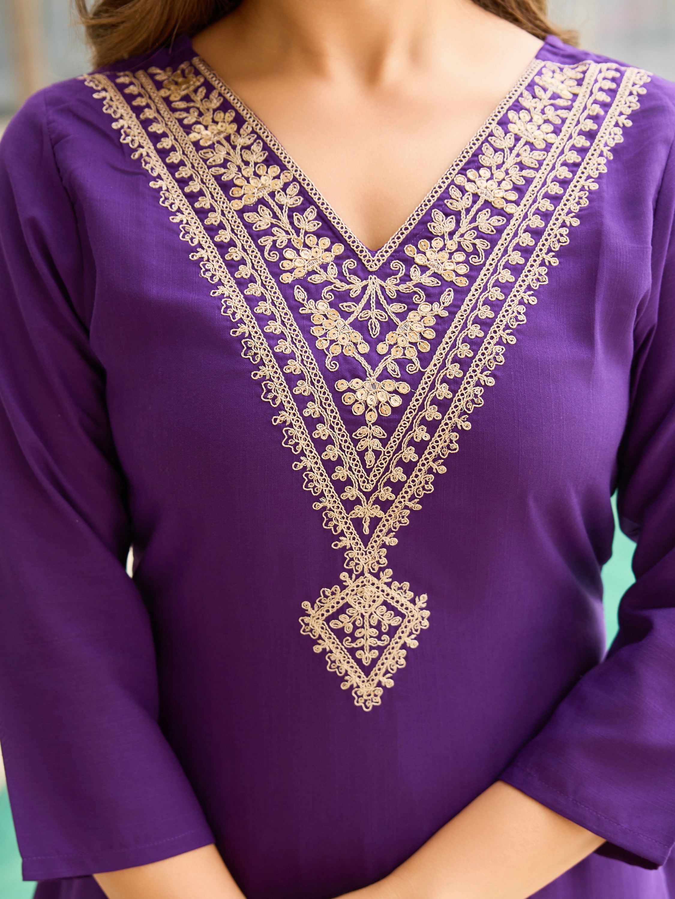 Elegant Purple Embroidered Rayon Slub Kurti Set with Organza Dupatta (3-Piece Set)