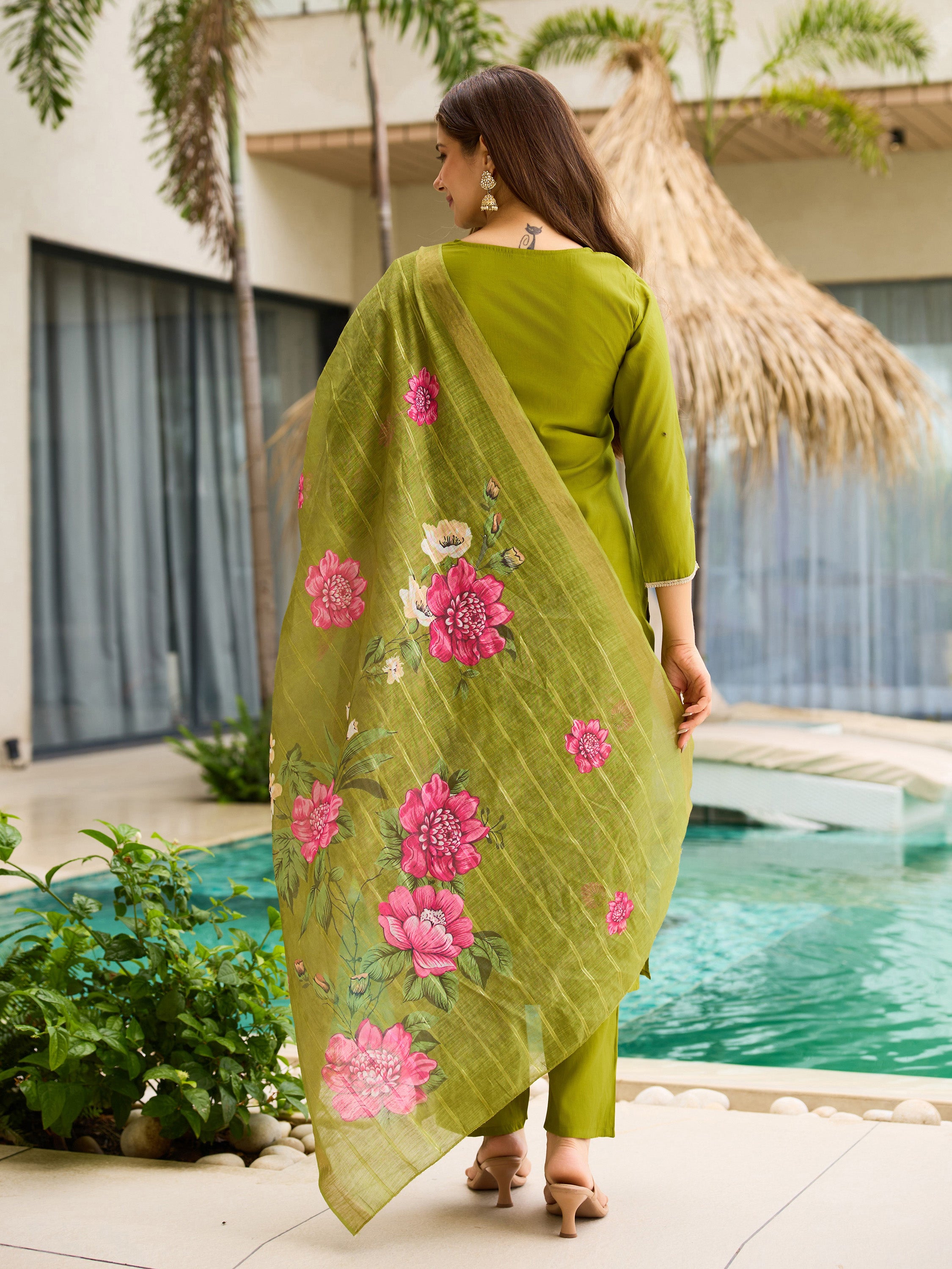 Elegant Olive Green Embroidered Viscose Kurti Set with Jacquard Dupatta