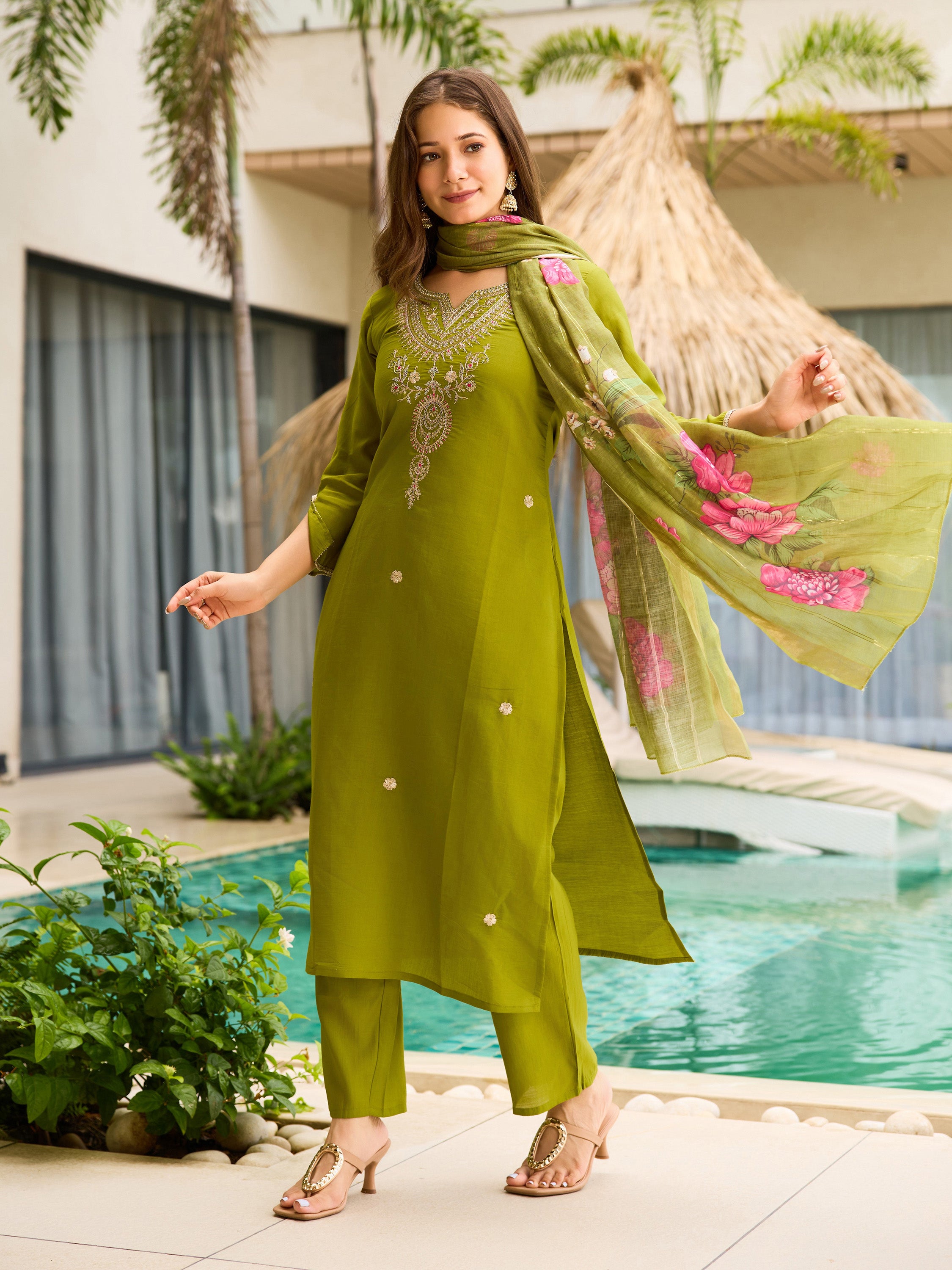 Elegant Olive Green Embroidered Viscose Kurti Set with Jacquard Dupatta