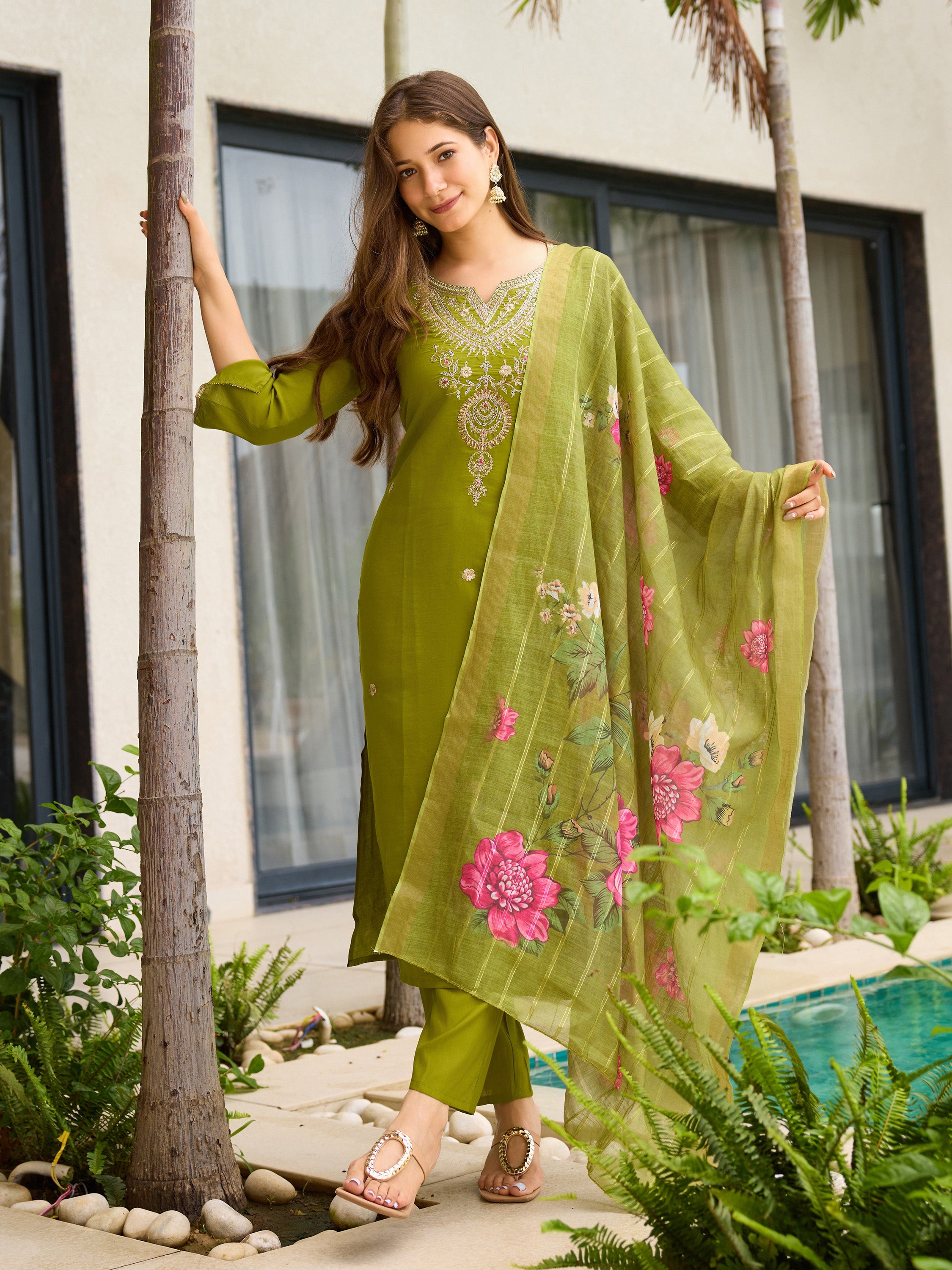 Elegant Olive Green Embroidered Viscose Kurti Set with Jacquard Dupatta