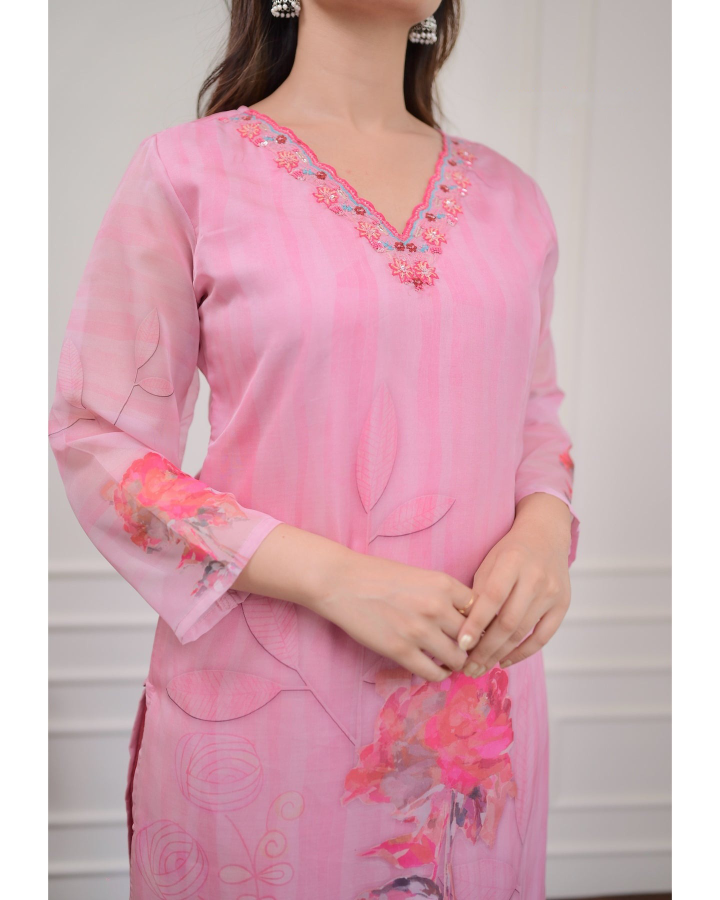 Elegant Pink Organza Embroidered Kurti Set with Floral Print Dupatta (3-Piece Set)