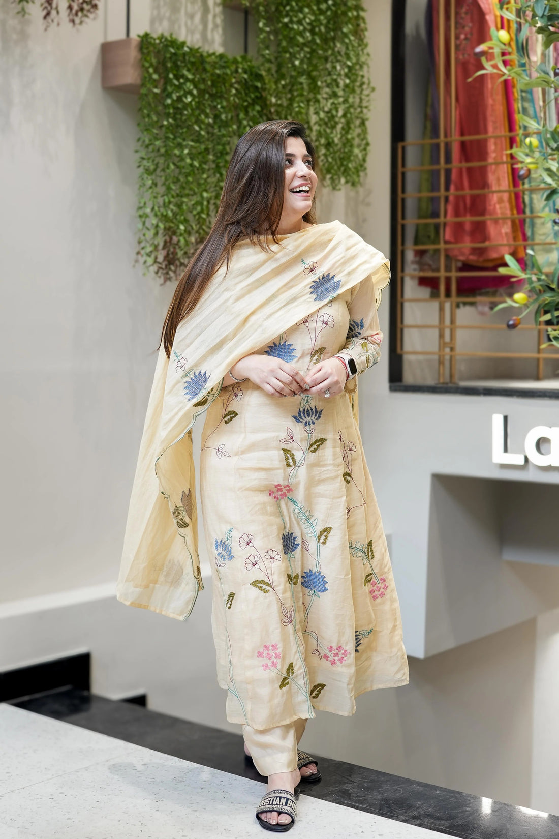 Elegant Cream Viscose Chanderi Embroidered Kurti Set with Dupatta (3-Piece Set)
