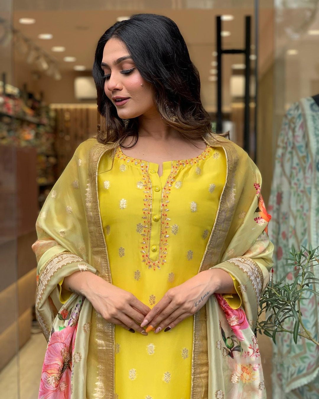 Elegant Yellow Viscose Organza Jacquard Embroidered Kurti Set with Designer Dupatta (3-Piece Set)