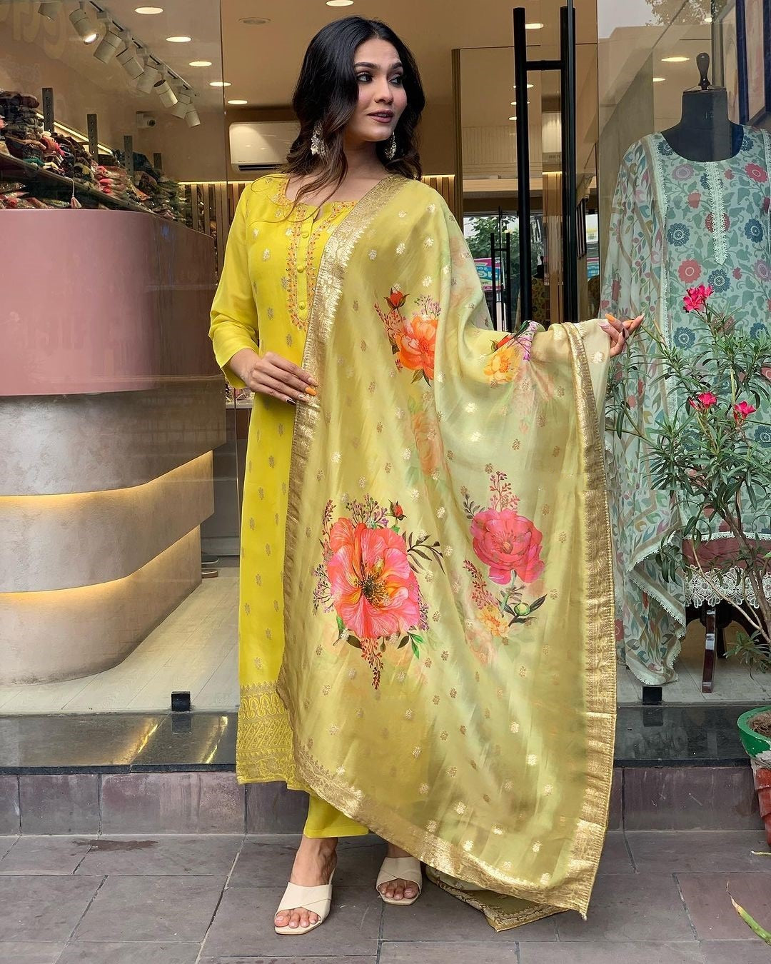Elegant Yellow Viscose Organza Jacquard Embroidered Kurti Set with Designer Dupatta (3-Piece Set)