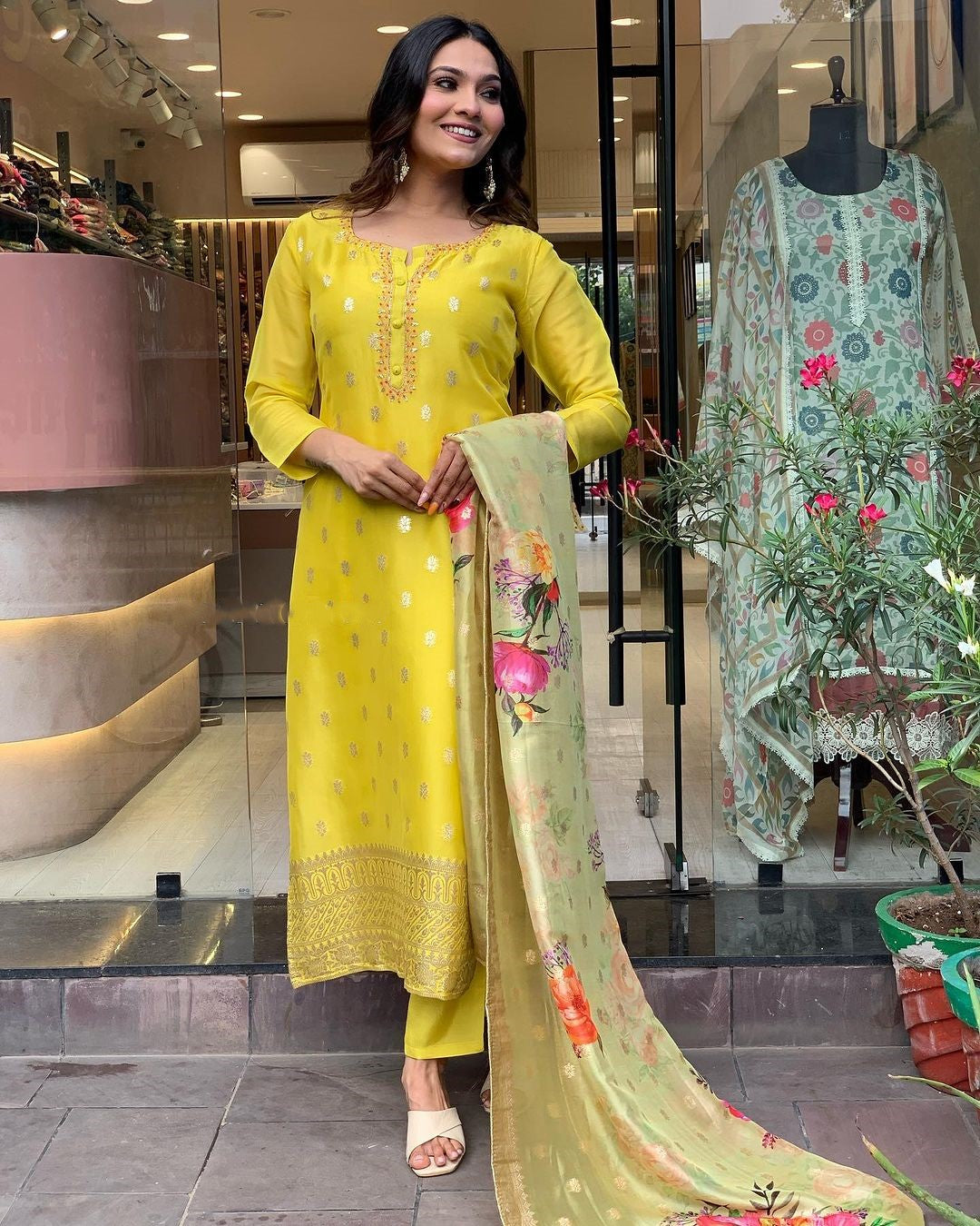 Elegant Yellow Viscose Organza Jacquard Embroidered Kurti Set with Designer Dupatta (3-Piece Set)