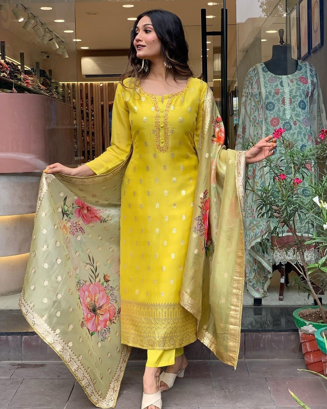 Elegant Yellow Viscose Organza Jacquard Embroidered Kurti Set with Designer Dupatta (3-Piece Set)