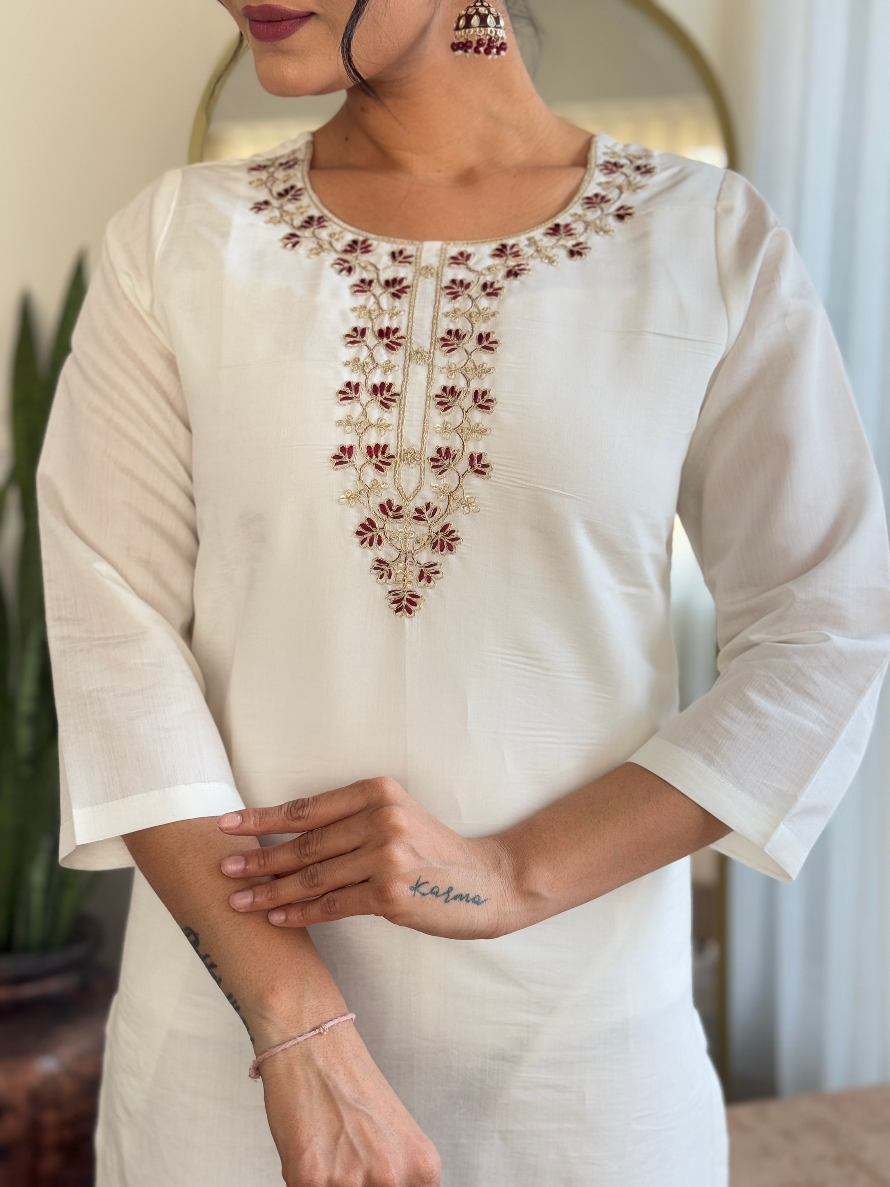 Elegant Off-White Roman Silk Kurti Set with Embroidered Neck & Maroon Silk Dupatta