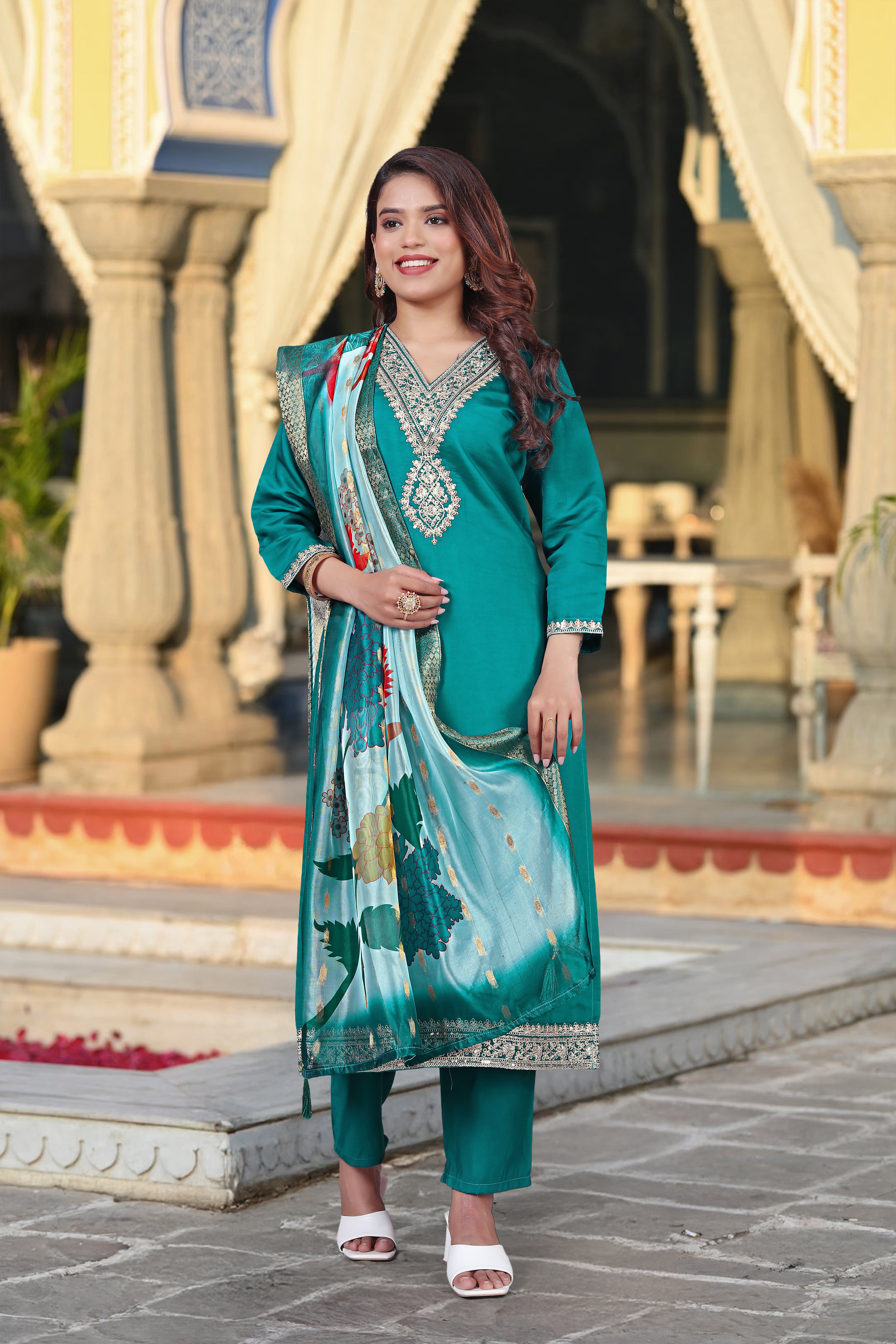 Elegant Teal Green Viscose Chanderi Embroidered Kurti Set with Jacquard Dupatta (3-Piece Set)
