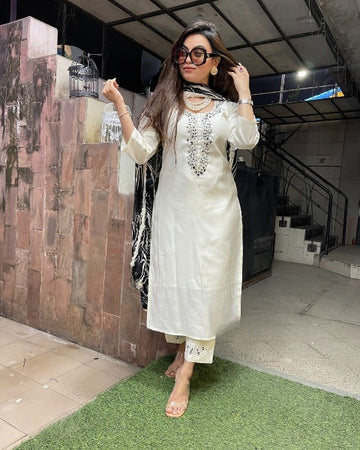 Elegant Ivory Printed Kurti Set with Organza Dupatta | Viscose Blend Rayon Kurta Pant Set for Women