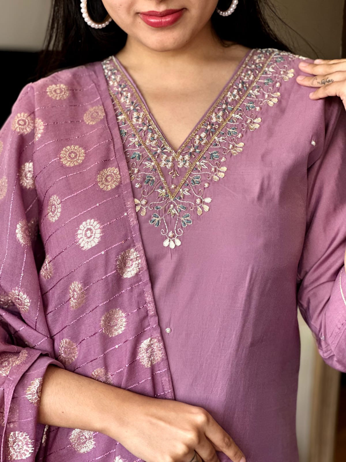 Elegant Mauve Viscose Chanderi Embroidered Kurti Set with Jacquard Dupatta