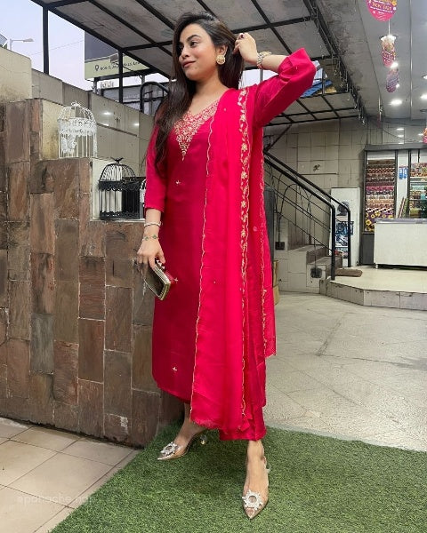 Elegant Rani Pink Viscose Chanderi Embroidered Kurti Set with Organza Dupatta | Festive & Party Wear