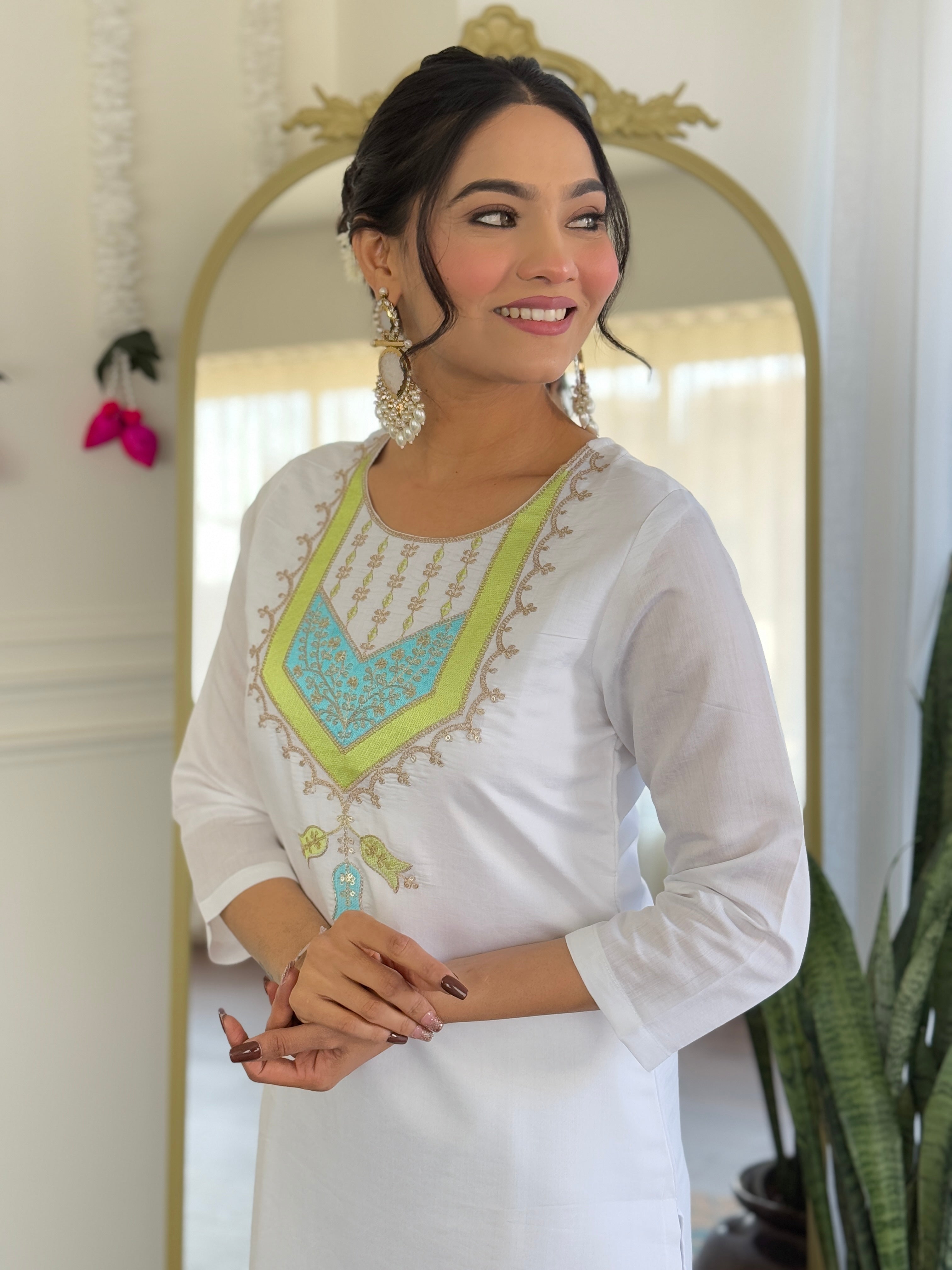 Elegant Embroidered Viscose Chanderi Kurti Set with Jacquard Dupatta – Festive & Party Wear (S–XXL)