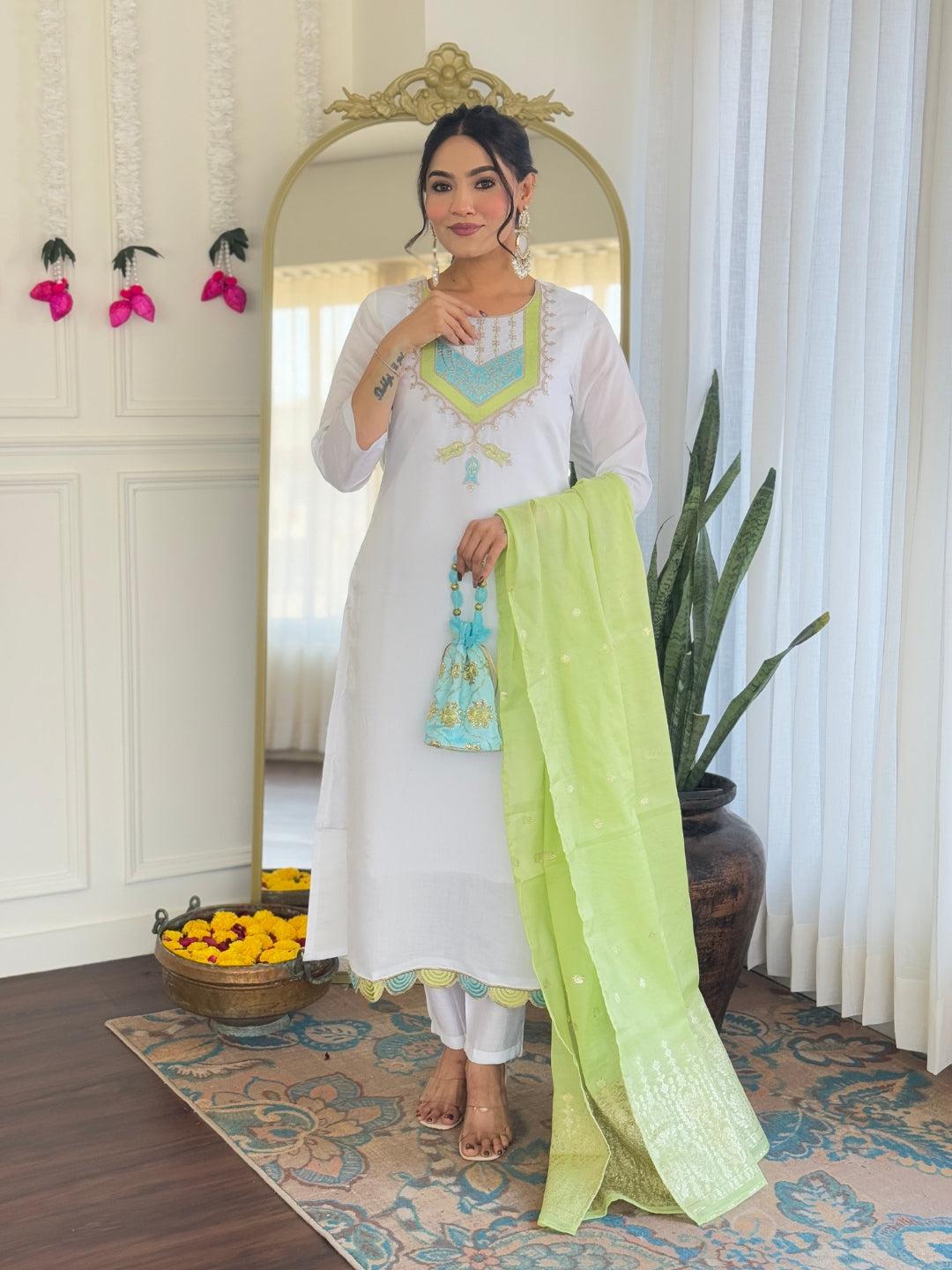 Elegant Embroidered Viscose Chanderi Kurti Set with Jacquard Dupatta – Festive & Party Wear (S–XXL)