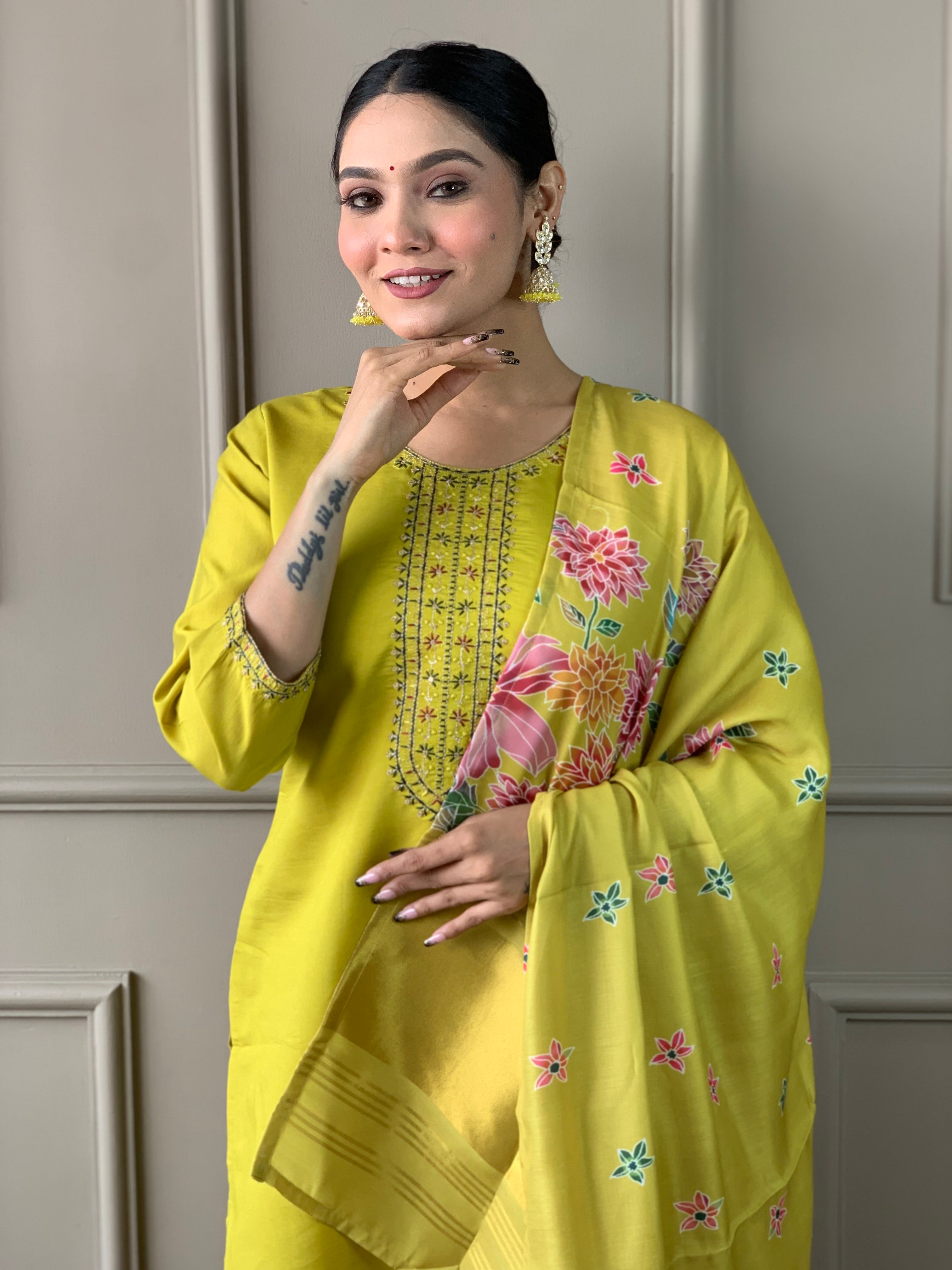 Elegant White Embroidered Viscose Chanderi Kurti Set with Satin Dupatta | Festive & Party Wear