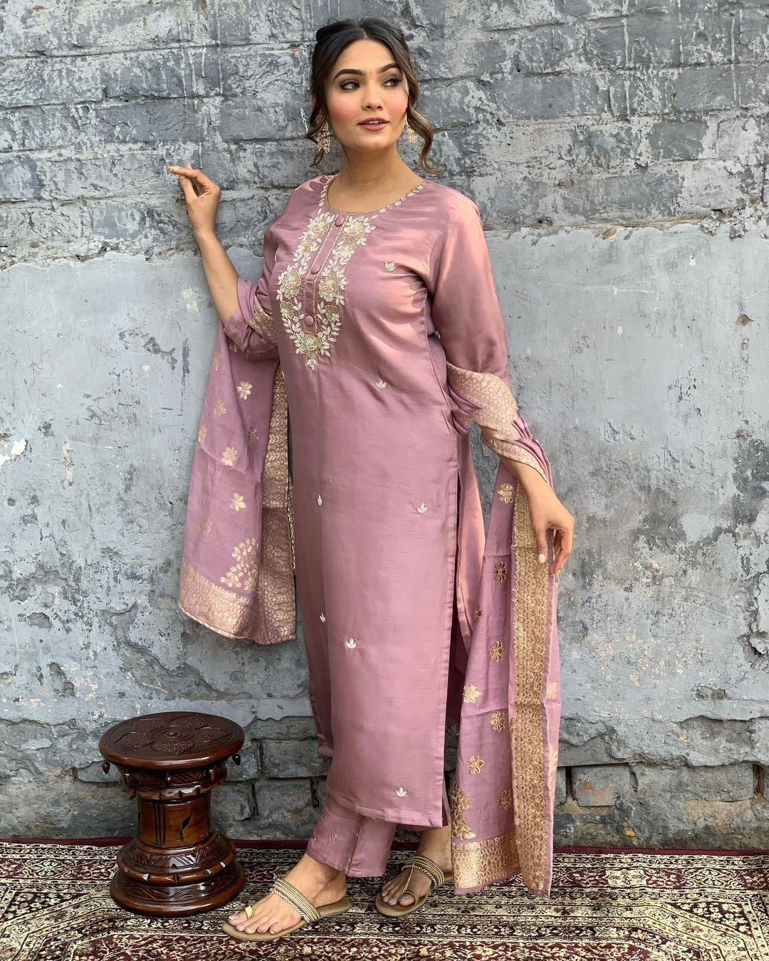 Elegant Mauve Viscose Chanderi Embroidered Kurti Set with Jacquard Dupatta