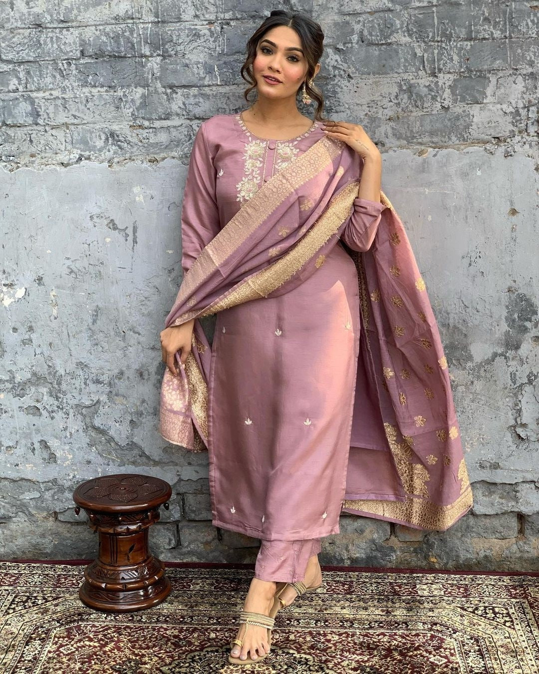 Elegant Mauve Viscose Chanderi Embroidered Kurti Set with Jacquard Dupatta